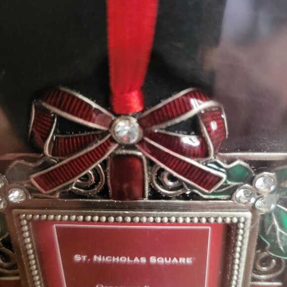 St Nicholas Square ~ beautifully detailed Enameled metal Christmas Ornaments - Picture 2 of 6
